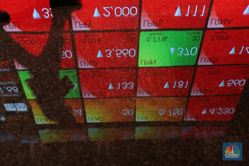 Kondisi Tiang Monorel yang Dicuri di Kawasan Kuningan (CNBC Indonesia/ Tri Susilo) Kondisi Tiang Monorel yang Dicuri di Kawasan Kuningan, Senin (19/7/2021). (CNBC Indonesia/ Tri Susilo)