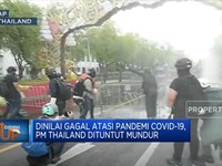 Pengunjuk Rasa Bentrok Dengan Polisi di Thailand