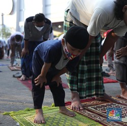 Niat, Tata Cara dan Amalan Sunah Sebelum Sholat Idul Adha