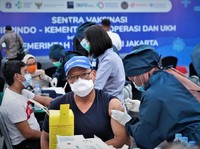 KemenKopUKM Gencarkan Vaksinasi Pelaku UMKM di Daerah