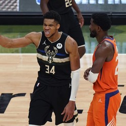Puja-puji untuk Giannis usai Antarkan Bucks Juara NBA 2021