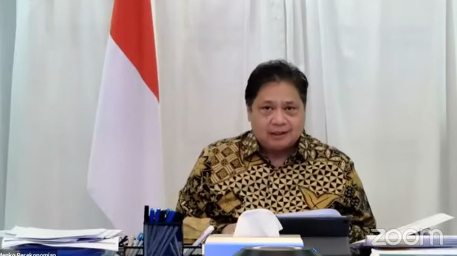 Menteri Koordinator Bidang Perekonomian Airlangga Hartarto Saat Konferensi Pers Tindak Lanjut terkait Perkembangan Terkini Penerapan PPKM. (Tangkapan Layar Youtube PerekonomianRI)