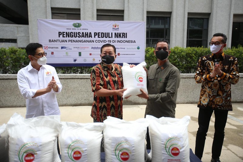 Pengusaha Galang Donasi untuk Atasi Pandemi Covid-19. (Dok. Ist) Pengusaha Galang Donasi untuk Atasi Pandemi Covid-19. (Dok. Ist)