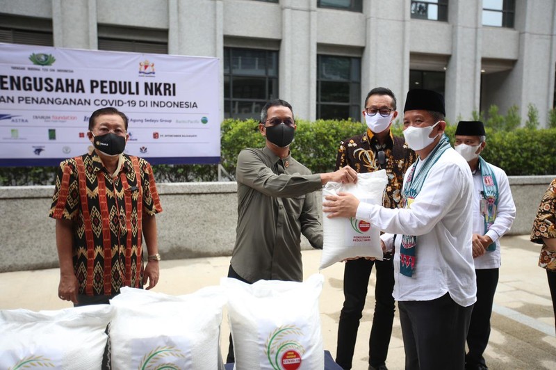 Pengusaha Galang Donasi untuk Atasi Pandemi Covid-19. (Dok. Ist) Pengusaha Galang Donasi untuk Atasi Pandemi Covid-19. (Dok. Ist)