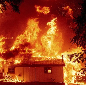 Penampakan Kebakaran Dahsyat di California Amerika Serikat