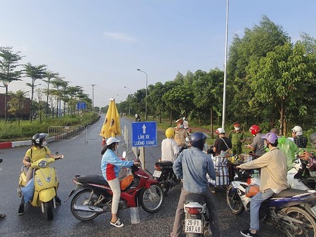 Corona Masih Ganas, Kota Terbesar Vietnam Perpanjang Lockdown