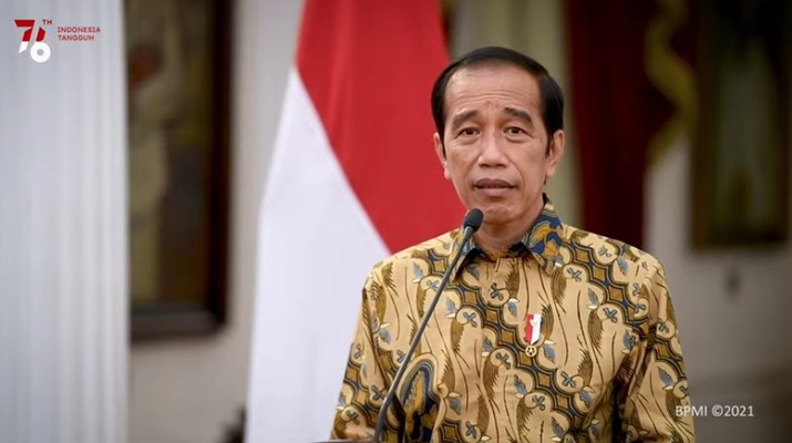 Pernyataan Presiden Jokowi tentang Perkembangan Terkini PPKM Darurat, Istana Merdeka, 25 Juli 2021. (Tangkapan Layar Youtube Sekretariat Presiden)