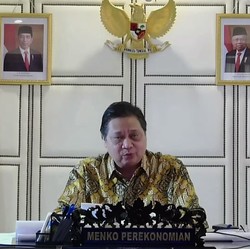 Airlangga Ungkap Syarat RI Capai Herd Immunity Akhir 2021