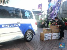 Momen Penyerahan Ambulans CT ARSA Foundation ke Salam Aid