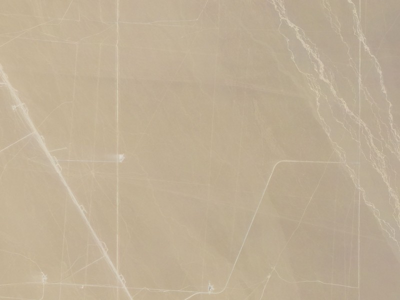 Pembangunan fasilitas yang diyakini sebagai silo rudal nuklir ditemukan di gurun Hami, Xinjiang. (Dok: Planet Labs)
