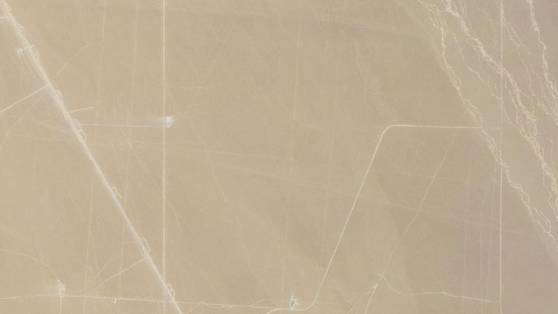 Pembangunan fasilitas yang diyakini sebagai silo rudal nuklir ditemukan di gurun Hami, Xinjiang. (Dok: Planet Labs)