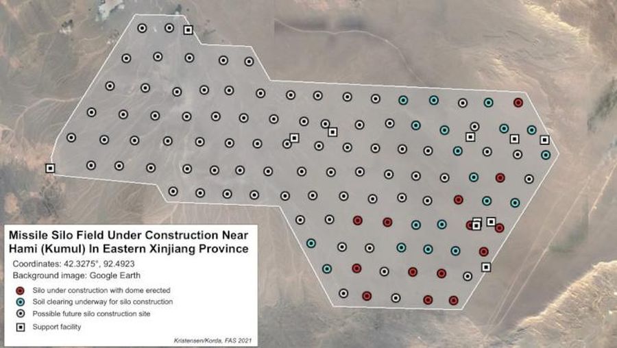 Pembangunan fasilitas yang diyakini sebagai silo rudal nuklir ditemukan di gurun Hami, Xinjiang. (Dok: Planet Labs)