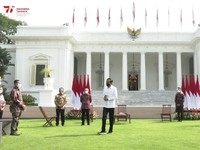 Perintah Jokowi: Pencairan Bansos Jangan Terlambat!