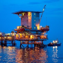 Tantangan Transisi Energi, Investasi Migas Turun?