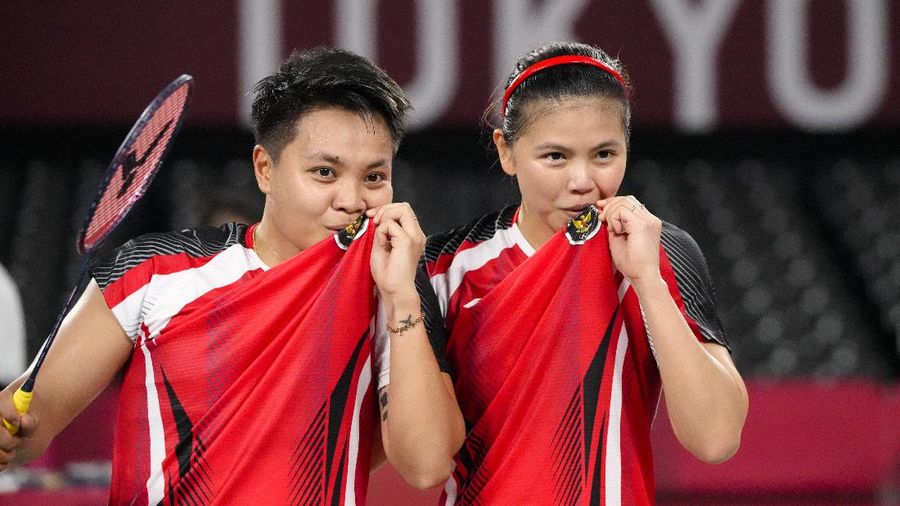 Greysia Polii dan Apriyani Rahayu di ajang Olimpiade Tokyo 2020. (AP/Dita Alangkara)