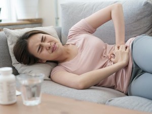 7 Penyebab Asam Lambung Sering Kambuh, Termasuk Kebanyakan Makan