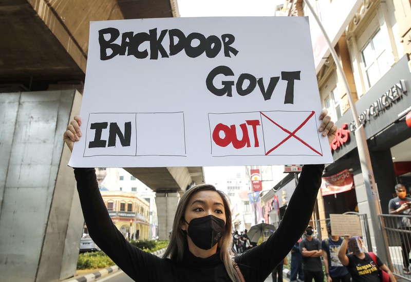 Ratusan pengunjuk rasa melakukan demo di ibukota Kuala Lumpur, Malaysia. (AP Photo/FL Wong)