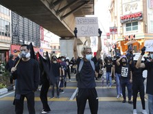 Malaysia Panas, Massa Serba Hitam Demo Desak PM Mundur