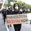 Panasnya Tensi Politik Malaysia & Ledakan Kasus Covid (Lagi)