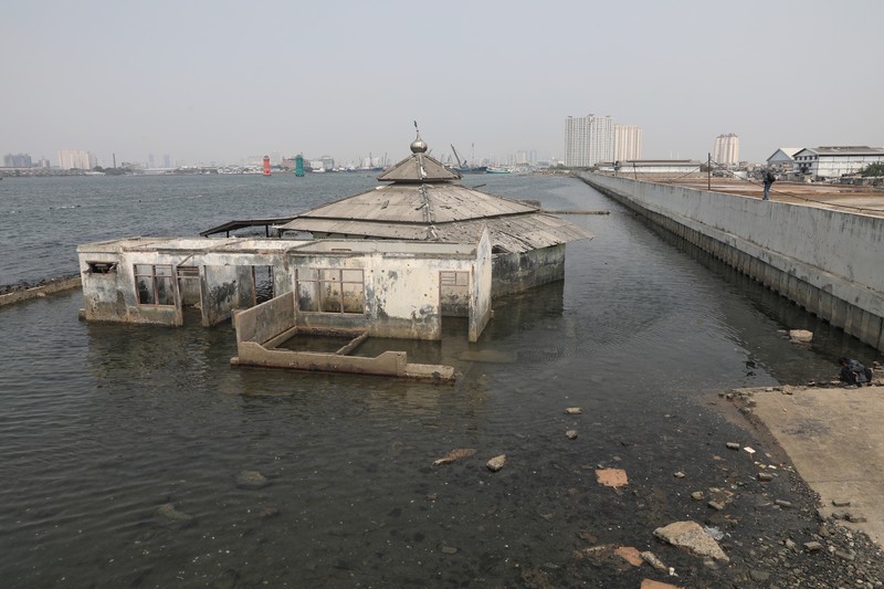 Giant Sea Wall, tanggul raksasa (CNBC Indonesia/Muhammad Sabki) Giant Sea Wall, tanggul raksasa (CNBC Indonesia/Muhammad Sabki)