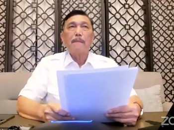 Luhut Akui Kasus Covid-19 di Luar Jawa Sedang Nanjak