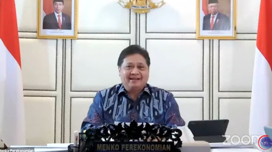 Menteri Koordinator Bidang Perekonomian, Airlangga Hartarto Saat Konferensi Pers Virtual Evaluasi dan Penerapan PPKM (Tangkapan Layar Youtube Kemenko Marves)