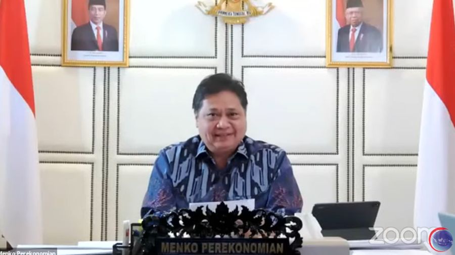 Menteri Koordinator Bidang Perekonomian, Airlangga Hartarto Saat Konferensi Pers Virtual Evaluasi dan Penerapan PPKM (Tangkapan Layar Youtube Kemenko Marves)