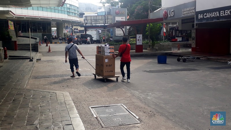 Glodok Plaza (CNBC Indonesia/Ferri Sandi)