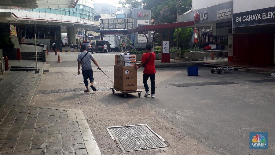 Glodok Plaza (CNBC Indonesia/Ferri Sandi)
