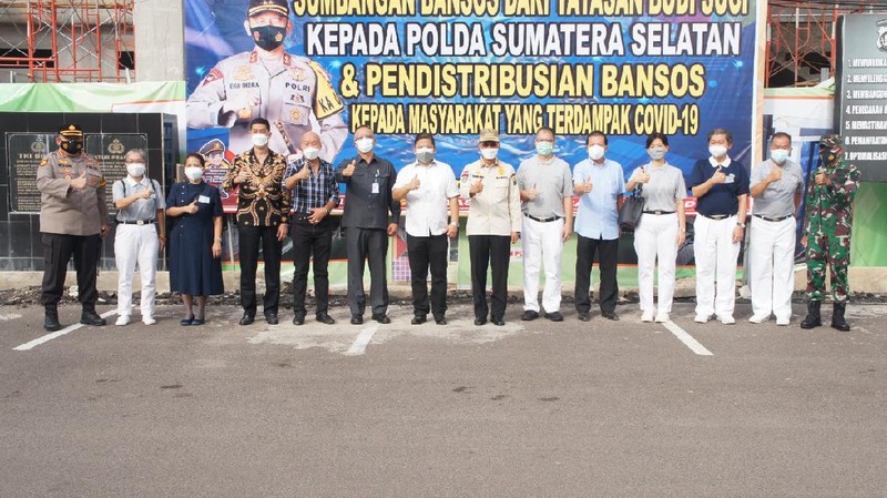 Donasi para pengusaha yang tergabung dalam gerakan Pengusaha Peduli NKRI (PPNKRI) bentuk bantuan pangan bagi masyarakat yang terdampak pandemi Covid-19, menjangkau Sumatera Selatan. (Ist PPNKRI)