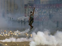 Potret Suram Peringatan 1 Tahun Ledakan Dahsyat Beirut
