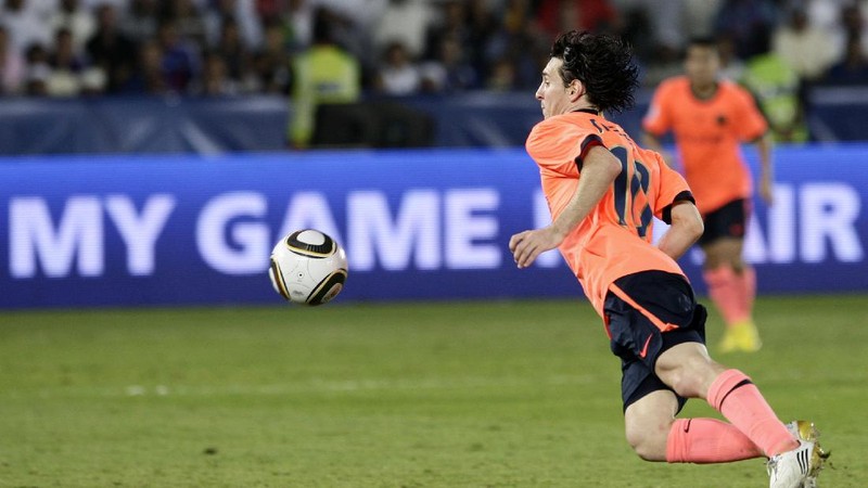 In this combination of six pictures FC Barcelona forward Lionel Messi is seen dashing from his own half past Getafe players before rounding goalkeeper Luis Garcia and scoring from a narrow angle in the 29th minute at the Camp Nou stadium in Barcelona, Spain, Wednesday, April 18, 2007. Messi has drawn further comparisons with Diego Maradona by scoring a near replica of one of the former Argentina captain's most famous goals. Messi emulated Maradona's winner against England in the 1986 World Cup quarterfinals in scoring Barcelona's second goal in a 5-2 win over Getafe in the Copa del Rey semifinals. (AP Photos/Manu Fernandez)