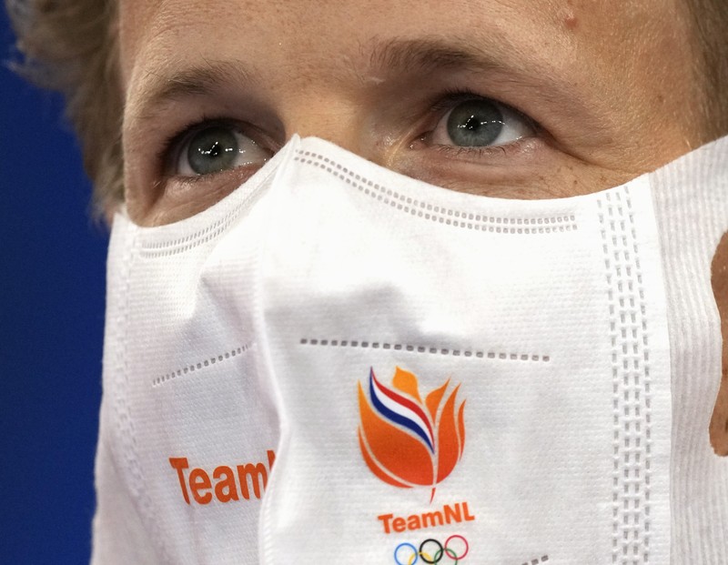 Peraih medali perunggu Oshae Jones, dari Amerika Serikat, saat upacara medali kelas welter 69 kg putri di Olimpiade Musim Panas 2020, Sabtu, 7 Agustus 2021, di Tokyo, Jepang. (Luis Robayo/Foto Kolam Renang via AP) Bronze medal winner Oshae Jones, from the United States, during the women's welterweight 69-kg medal ceremony at the 2020 Summer Olympics, Saturday, Aug. 7, 2021, in Tokyo, Japan. (Luis Robayo/Pool Photo via AP)