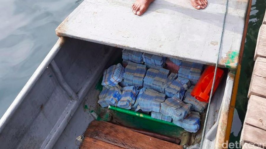 Foto: Seorang kepala bank pelat merah tewas dalam insiden tabrakan 2 speedboat di Halmahera Selatan. Korban membawa uang tunai senilai Rp 4 miliar. (dok Polres Halsel)