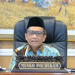 Pesan Mahfud MD ke Nasabah Pinjol Ilegal: Jangan Bayar