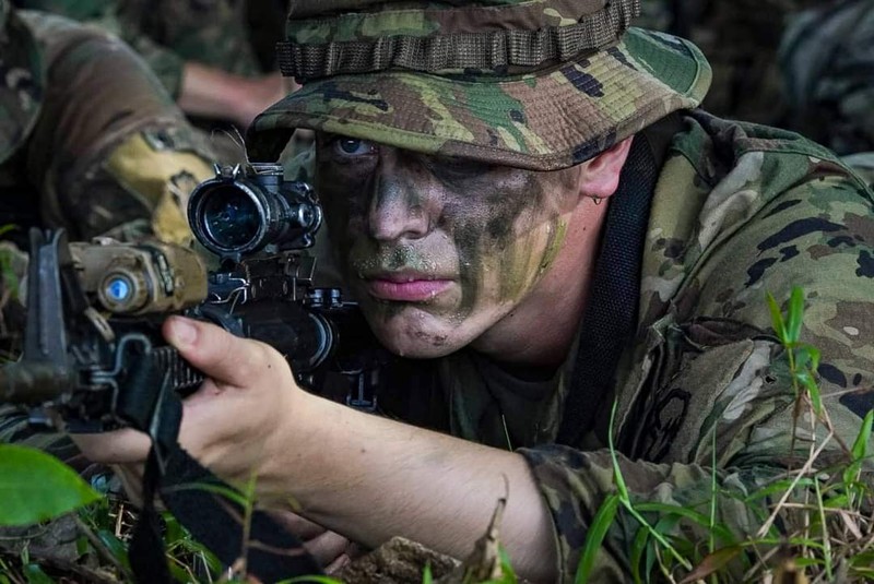 Latihan bersama Prajurit Angkatan Darat AS dengan Tentara Nasional Indonesia (TNI) Angkatan Darat di Baturaja, Sumatera Selatan. (Tangkapan Layar Twitter @@25thID)