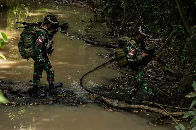 Latihan bersama Prajurit Angkatan Darat AS dengan Tentara Nasional Indonesia (TNI) Angkatan Darat di Baturaja, Sumatera Selatan. (Tangkapan Layar Twitter @@25thID) Latihan bersama Prajurit Angkatan Darat AS dengan Tentara Nasional Indonesia (TNI) Angkatan Darat di Baturaja, Sumatera Selatan. (Tangkapan Layar Twitter @@25thID)