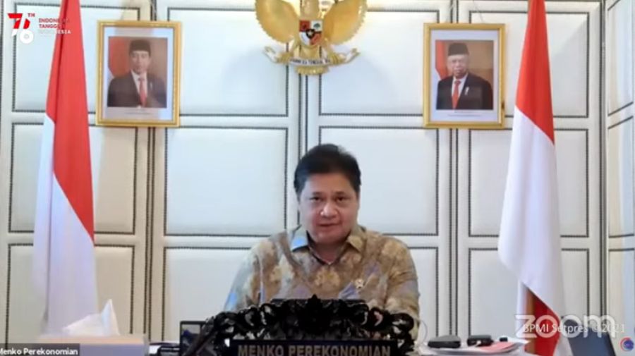 Menko Perekonomian Airlangga Hartarto Saat Evaluasi dan Penerapan PPKM.  (Tangkapan Layar Youtube Sekretariat Presiden)