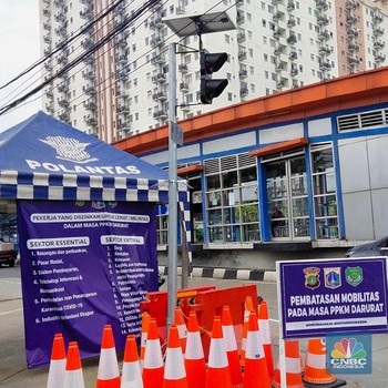 Intip Penampakan Pos-pos Penyekatan PPKM Level 4 di Jakarta