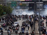 Bangkok Rusuh! Demonstran Protes Soal Penanganan Covid-19