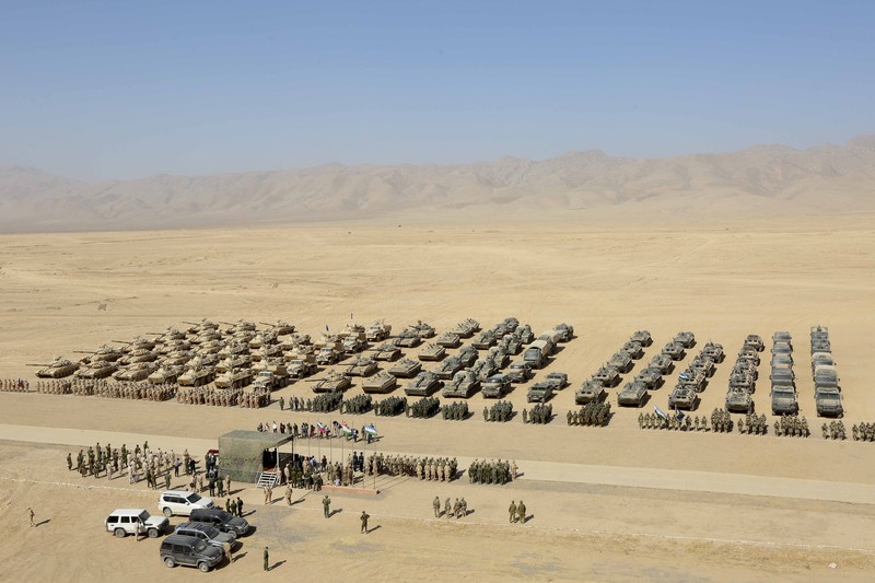 Tentara Rusia, Uzbekistan dan Tajikistan saat latihan militer bersama. (AP/Didor Sadulloev) Tentara Rusia, Uzbekistan dan Tajikistan saat latihan militer bersama. (AP/Didor Sadulloev)
