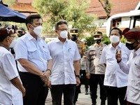 Luhut: Kasus Covid-19 di Bali Meningkat Usai Acara Keagamaan