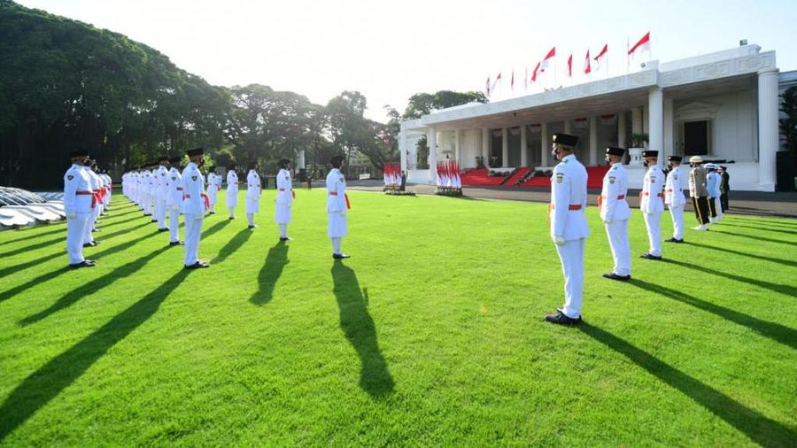 Presiden Joko Widodo Kukuhkan 68 Anggota Paskibraka 2021 (Muchlis Jr - Biro Pers Sekretariat Presiden)