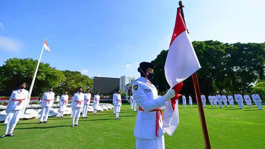 Presiden Joko Widodo Kukuhkan 68 Anggota Paskibraka 2021 (Muchlis Jr - Biro Pers Sekretariat Presiden)