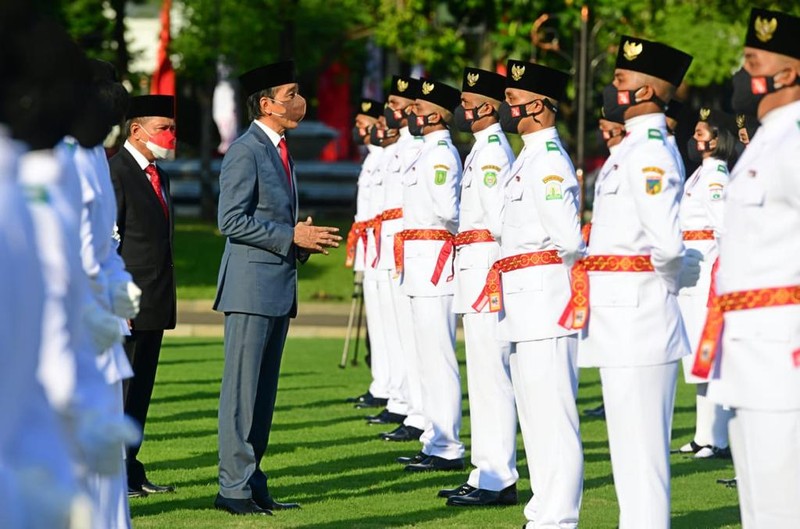 Presiden Joko Widodo Kukuhkan 68 Anggota Paskibraka 2021 (Muchlis Jr - Biro Pers Sekretariat Presiden) Presiden Joko Widodo Kukuhkan 68 Anggota Paskibraka 2021 (Muchlis Jr - Biro Pers Sekretariat Presiden)