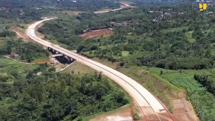 Tol Ciawi-Sukabumi Seksi 2 ruas Cigombong - Cibadak sepanjang 11,9 km. (Biro Kementerian PUPR) Tol Ciawi-Sukabumi Seksi 2 ruas Cigombong - Cibadak sepanjang 11,9 km. (Biro Kementerian PUPR)