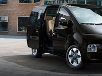 Calon Penyalip Alphard Meluncur Pekan Ini, Harga Lebih Murah!