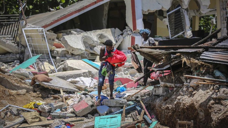 Gempa Haiti. (AP/Joseph Odelyn)