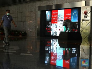 Omicron Mencemaskan, Sempat Longsor 1% IHSG Sudah Hijau Lagi