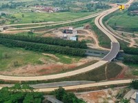Ngeri! Selatan Jawa Mulai 'Dibelah', Bermunculan Tol Baru!